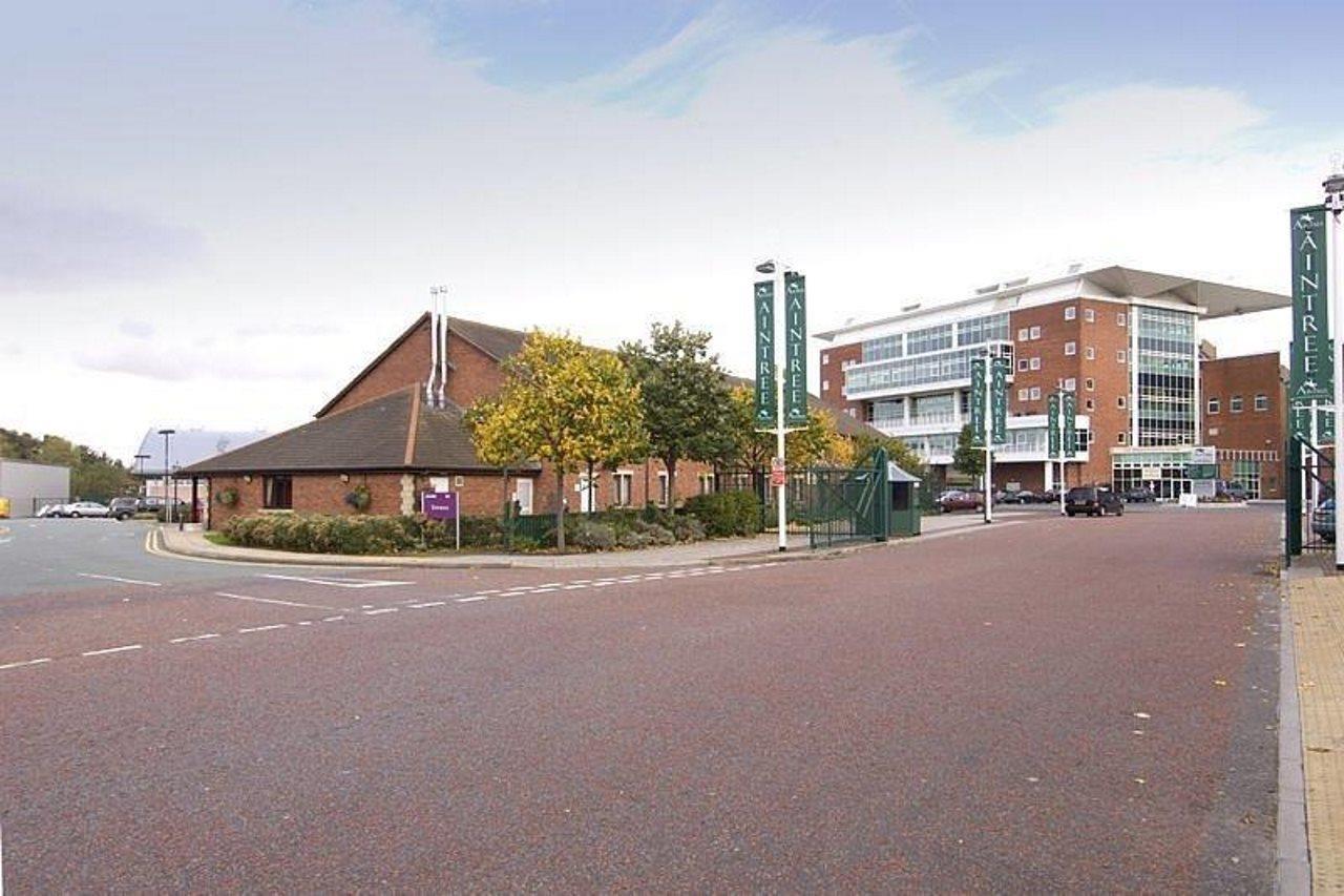 Premier Inn Liverpool Aintree Buitenkant foto