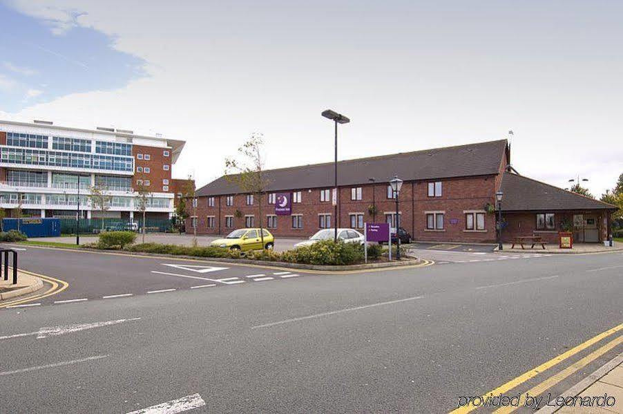 Premier Inn Liverpool Aintree Buitenkant foto
